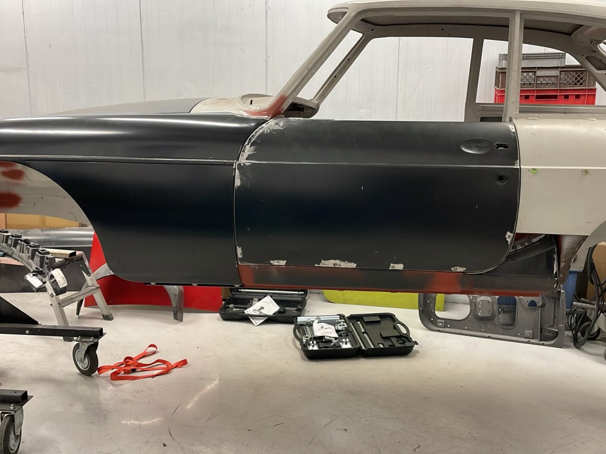 MGB Bodyshell (6):